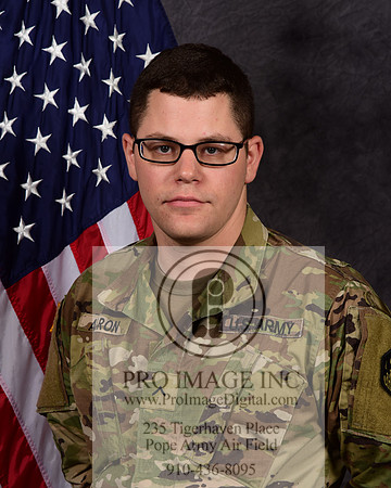 AARON-AARON-DSC_7989-00106-00107