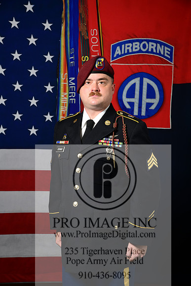 BERNARD-ALEX-D85_1699-00017